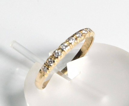 Anel em OURO e DIAMANTES