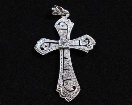 Cruz em Ouro e Prata, com pequeno Diamante ao Centro