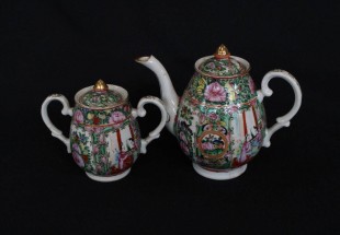 Conjunto de Bule e Açucareiro Chineses