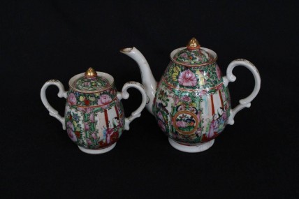 Conjunto de Bule e Açucareiro Chineses
