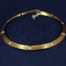 Elegante e Modernista Colar em Ouro