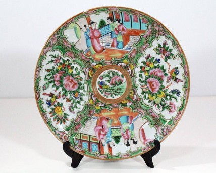 Prato Antigo em Porcelana Chinesa