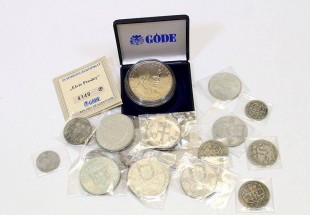 Misto de Moedas e Medalhas