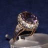 Anel em OURO cravejado com DIAMANTES E TOPÁZIO