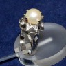 ANEL em OURO BRANCO DIAMANTES E PÉROLA VERDADEIRA