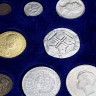  Antiquíssimo Conjunto de Moedas e Medalhas