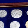  Antiquíssimo Conjunto de Moedas e Medalhas