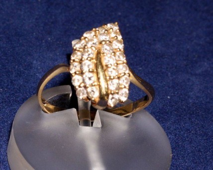 Anel Cravejado de DIAMANTES