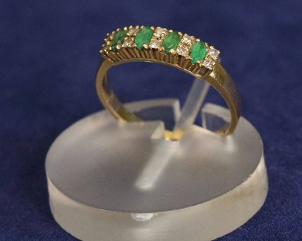 Anel em Ouro e Diamantes