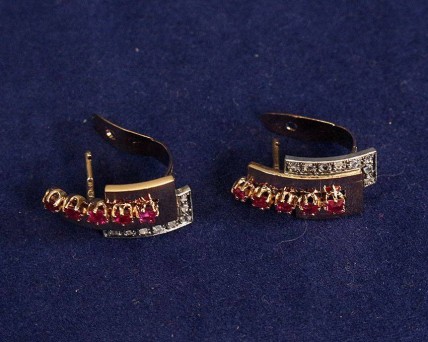 Brincos Antigos em Ouro Diamantes e Rúbis
