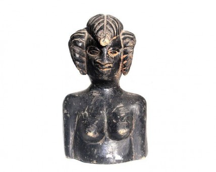 Estatueta em Pau Preto