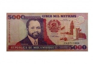 Nota de Cinco Mil Meticais da República de Moçambique