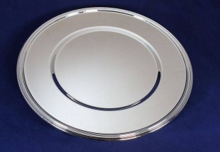 Prato da Renomada Marca CHINELLI