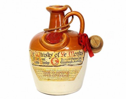 YE WHISKEY OF YE MONKS, A De Luxe Scotch Whisky – Donald Fisher Lda.