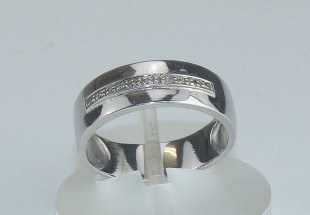 Aliança em Ouro Branco (19.2 Quilates) e Diamantes