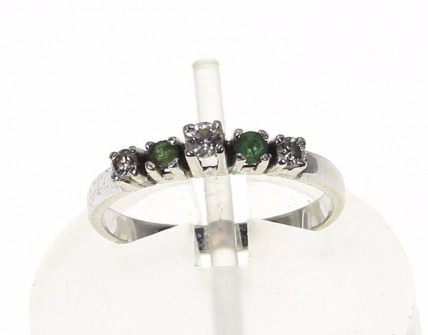 Anel em Ouro Branco (19.2 Quilates) e Diamantes