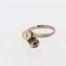Anel Antigo em Ouro Branco (Formiga) Diamante e Pérola