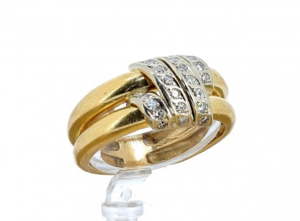Anel em Ouro de 19,2K e DIAMANTES