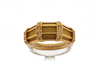 Anel em Ouro de 19,2 K e DIAMANTES