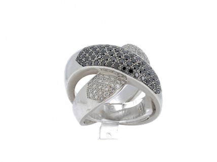 Anel em Ouro de 18K e DIAMANTES