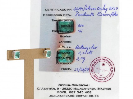 BRINCOS SOLITÁRIOS em OURO 18K. e 2 ESMERALDAS com 1.30Ct., feitos Manualmente entre 1990 e 2000, com Certificado de Autenticidade Incluído