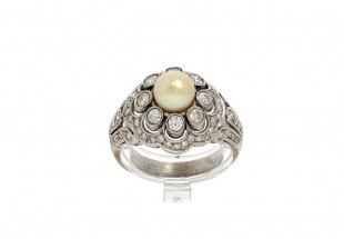 Anel ANTIGO em Ouro Branco DIAMANTES e PÉROLA NATURAL