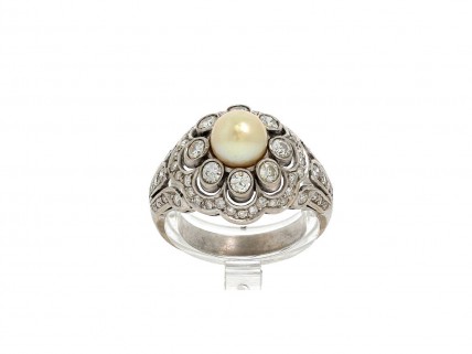Anel ANTIGO em Ouro Branco DIAMANTES e PÉROLA NATURAL