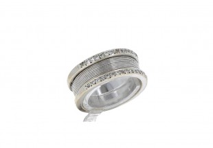 Anel em OURO de 19,2k e DIAMANTES