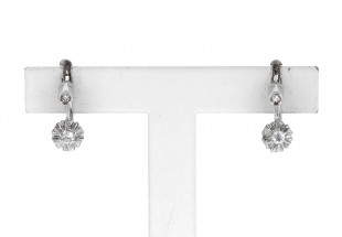 Brincos em OURO branco e DIAMANTES