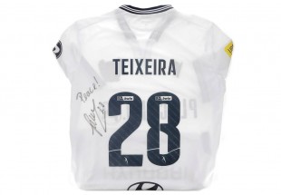 Camisola Oficial de Jogo do clube Futebol Clube de Famalicão Autografada - TEIXEIRA 28