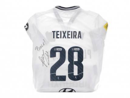 Camisola Oficial de Jogo do clube Futebol Clube de Famalicão Autografada - TEIXEIRA 28