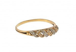 Anel em OURO 19,2k e 19 DIAMANTES