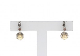 Brincos em OURO Branco de 19,2K - PÉROLA NATURAL