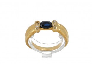 Anel em OURO 19,2k - 4 DIAMANTES e SAFIRA