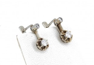 Par de brincos em OURO Branco 19,2K - 4 DIAMANTES