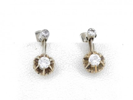 Par de brincos em OURO Branco 19,2K - 4 DIAMANTES