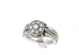 Anel em OURO Branco 19,2K - 8 QUARTZOS