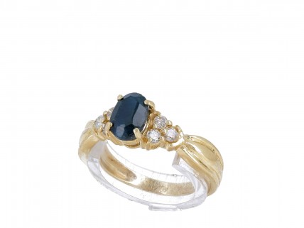 Anel em OURO 14K - 6 DIAMANTES e SAFIRA