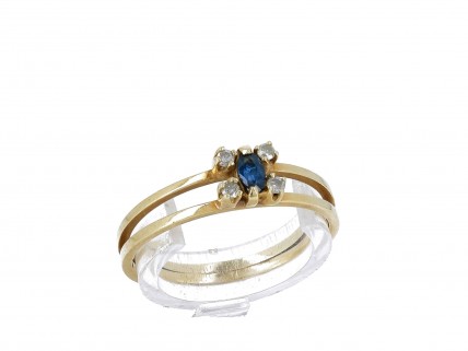 Anel em OURO 19,2K - 4 DIAMANTEs e SAFIRA