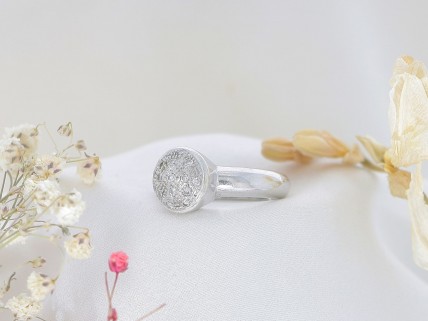 Anel em OURO 19,2K - 16 DIAMANTES 