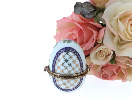 Porta Jóias ANTIGO em PORCELANA
