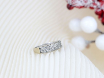 Anel em OURO 19,2K - 34 DIAMANTES