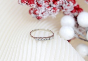 [FOTO 360°] Anel em OURO Branco 19,2K - 7 DIAMANTES