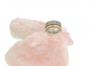 Aliança com 37 DIAMANTES em OURO 19,2kl