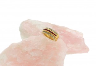 Anel com 12 RUBIS e 22 DIAMANTES em OURO 19,2kl