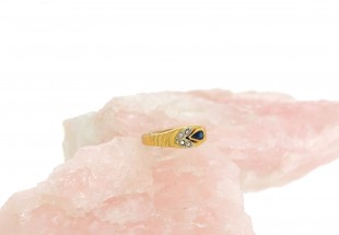 Anel com 4 DIAMANTES e 1 SAFIRA em OURO 19,2kl