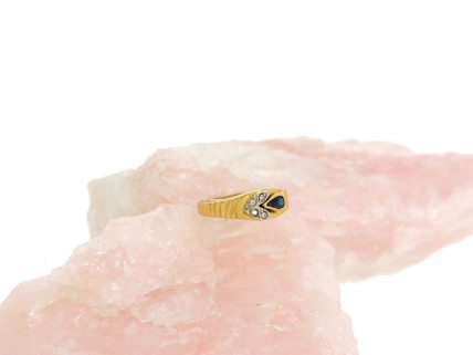 Anel com 4 DIAMANTES e 1 SAFIRA em OURO 19,2kl