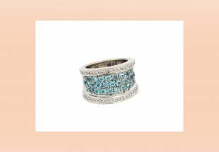 Anel com 22 DIAMANTES e 31 AGUA MARINHA em OURO 19,2kl
