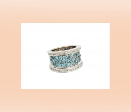 Anel com 22 DIAMANTES e 31 AGUA MARINHA em OURO 19,2kl