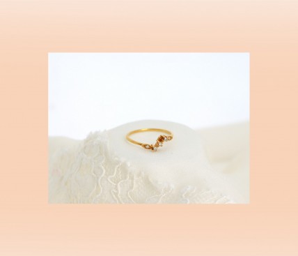 Anel com 5 DIAMANTES em OURO 19,2kl